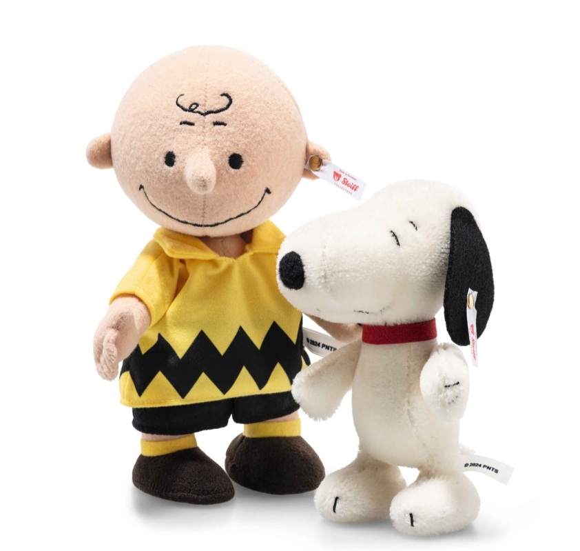 Charlie Brown with Snoopy 75th Anniversary 21cm