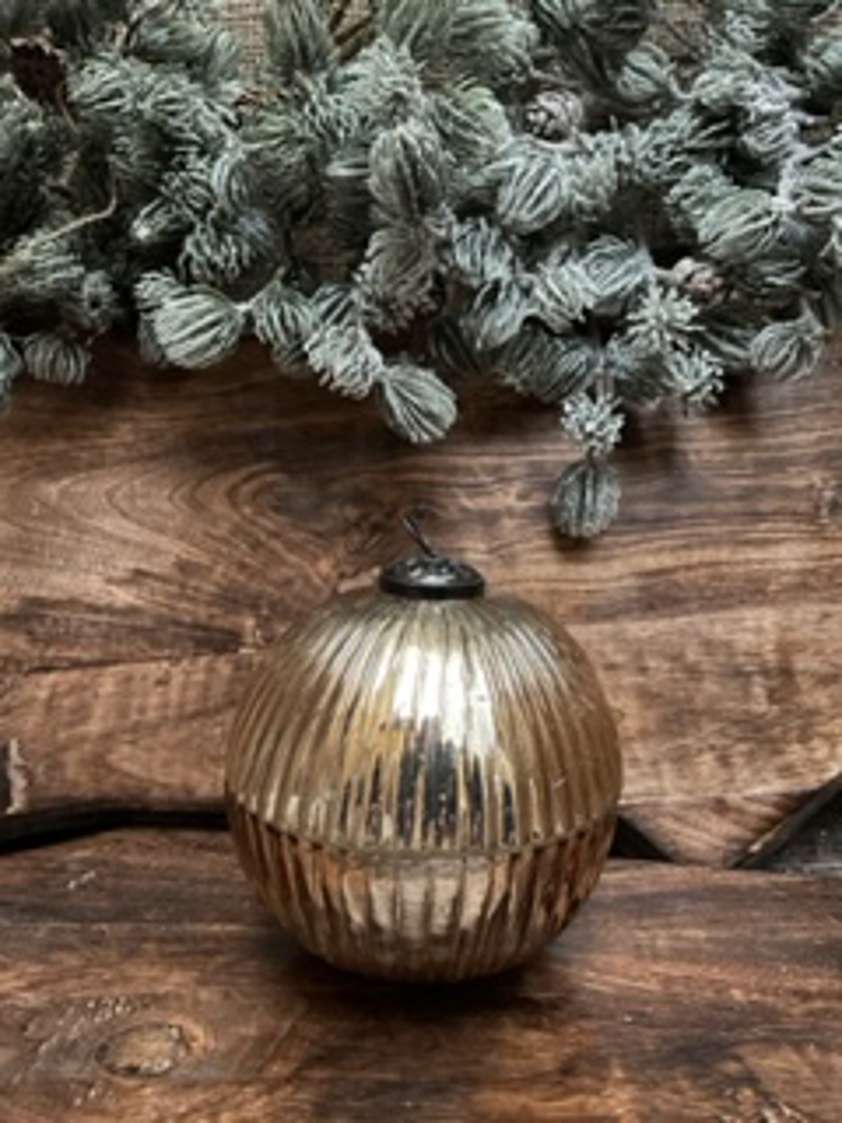 Balsam & Cedar Gold Pot Candle