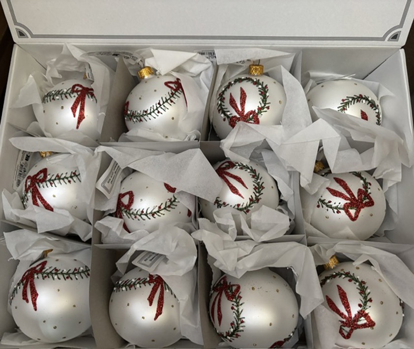 Hand Blown Glass Small Bow  & Wreath Bauble box of 12