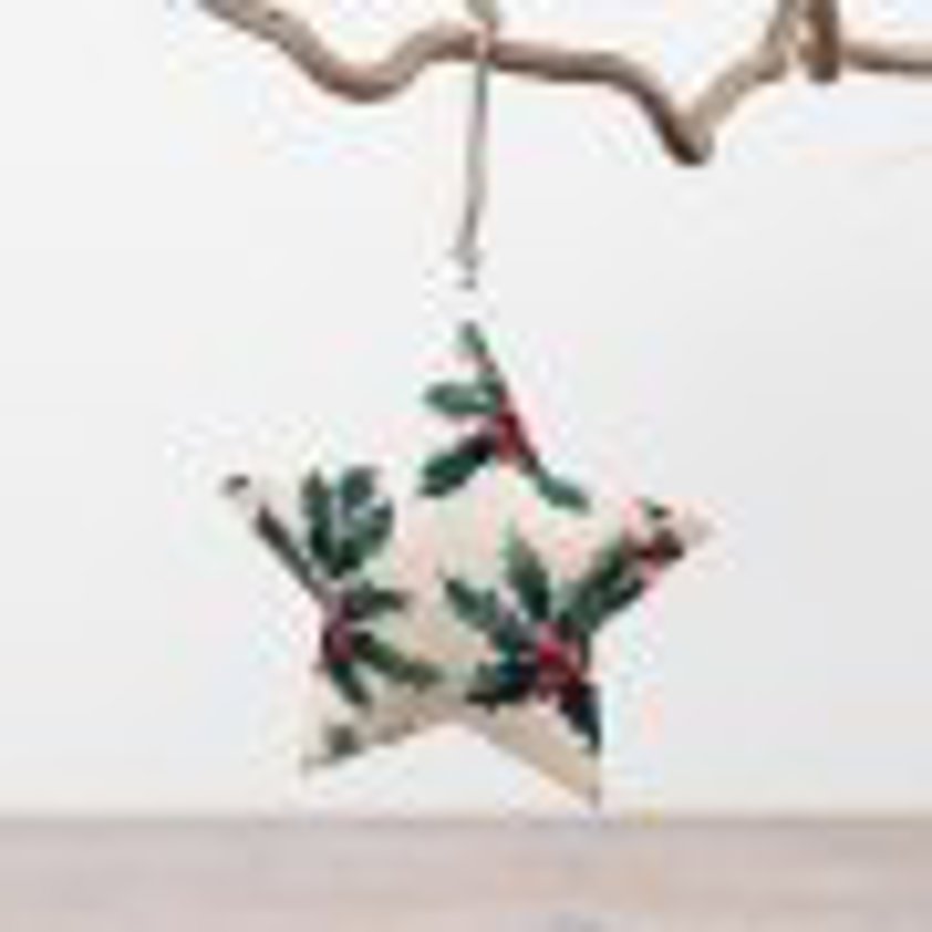 Hanging Holly Design Metal Decor