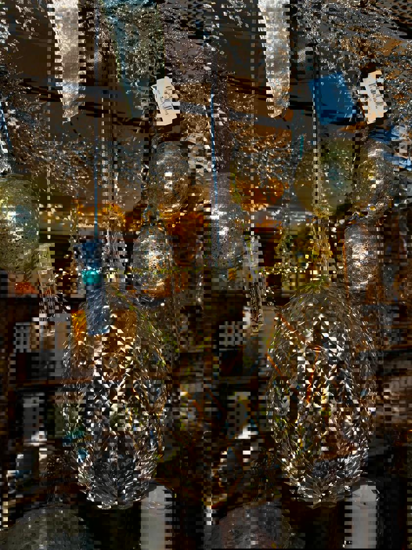 Hanging LED Ball (Small) Hanging LED Ball (Small)