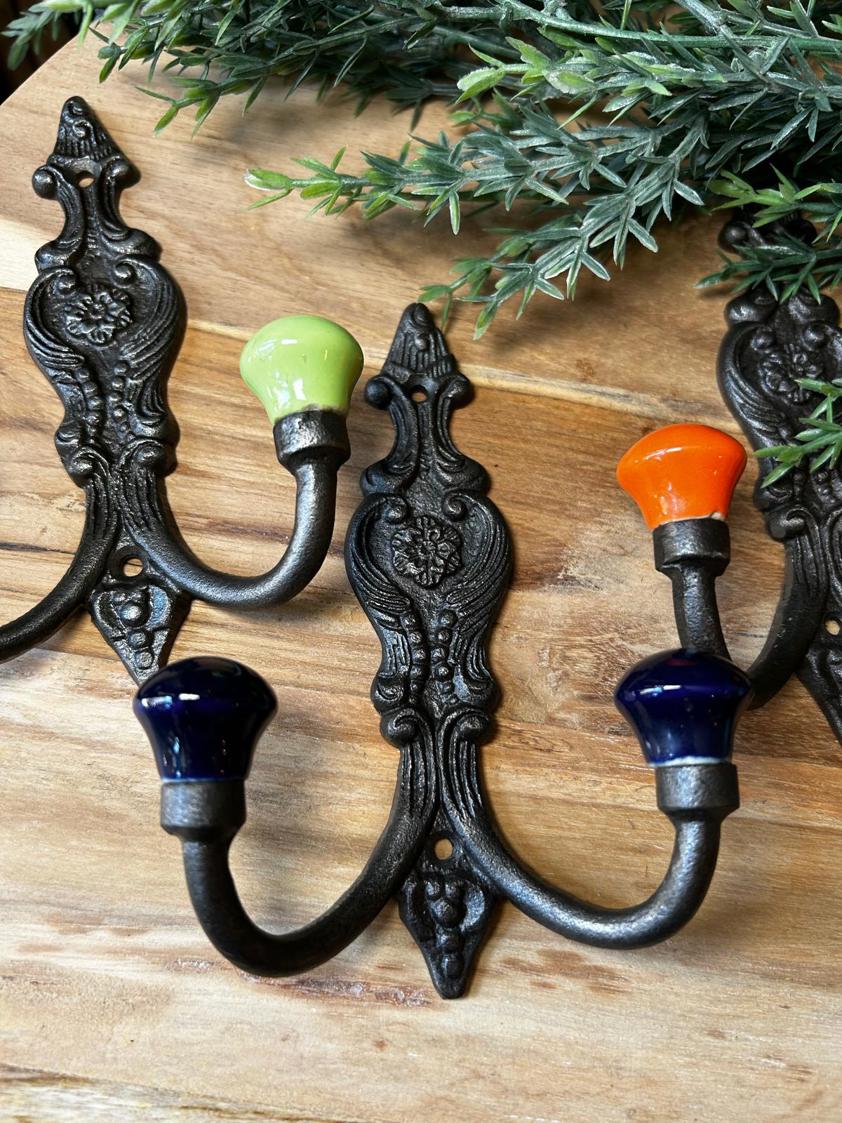 French Style Hooks