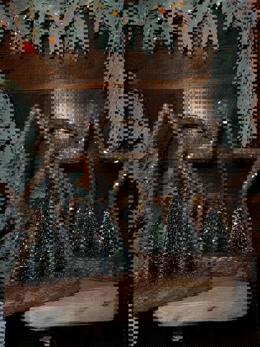 Small Jute Rope With LEDS On wood Base (Three Options) Small Jute Rope With LEDS On wood Base (Three Options)