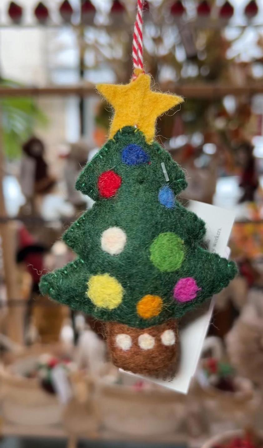 Wool Hanging Christmas Tree