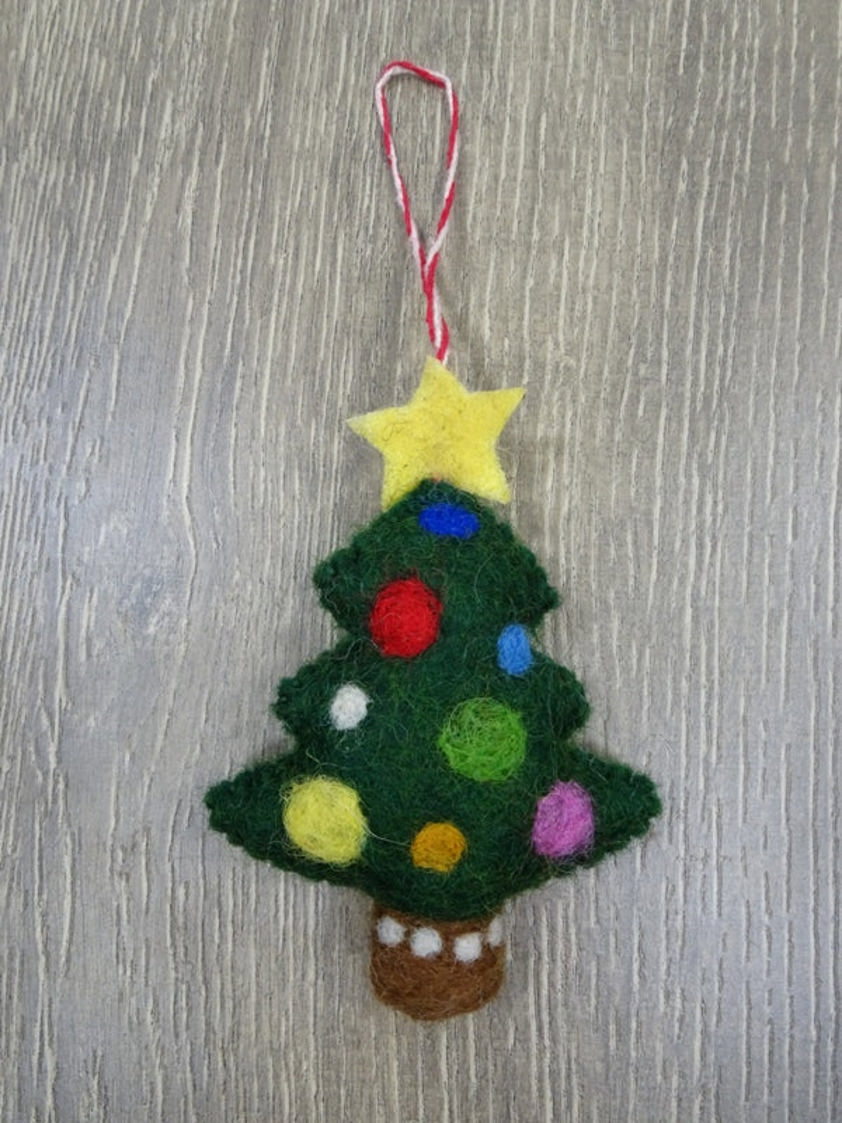 Wool Hanging Christmas Tree