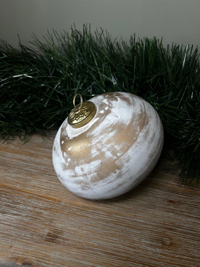 Distressed Gold Onion