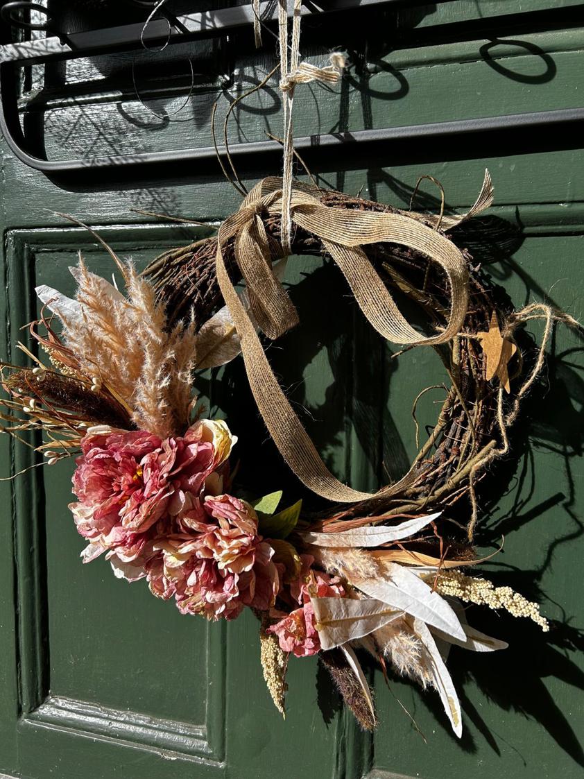 Dried Touch Wreath