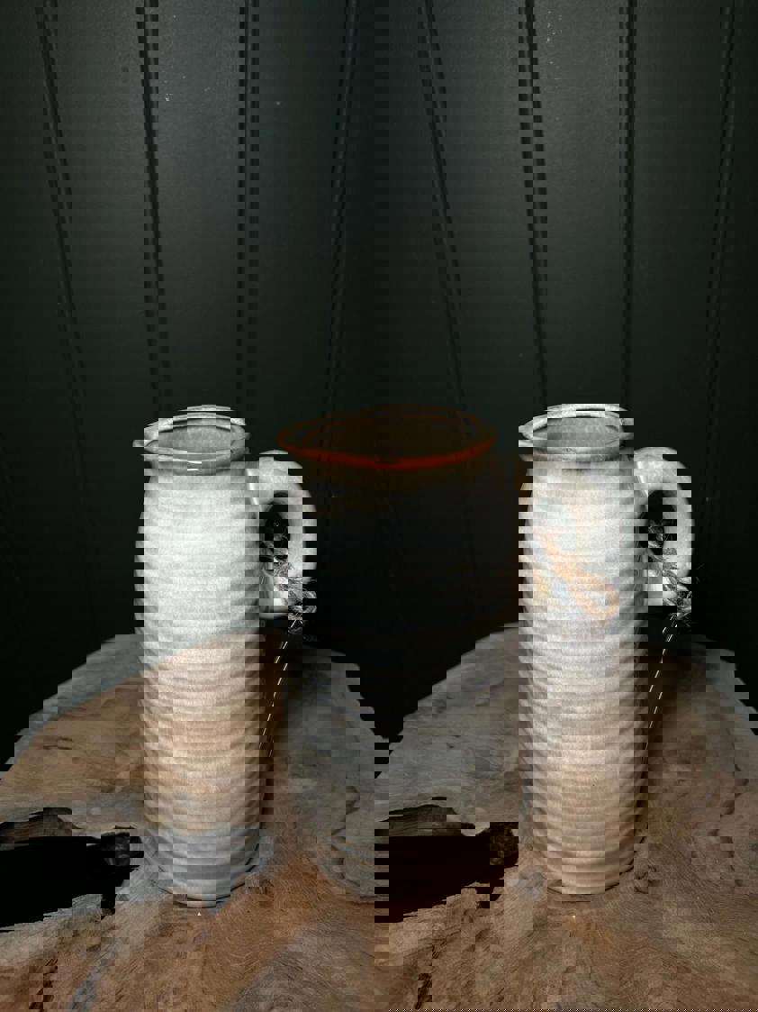 Ribbed Porcelain Vase With Handle