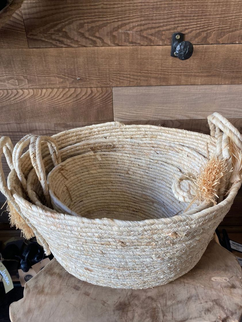 Straw Tassel Basket