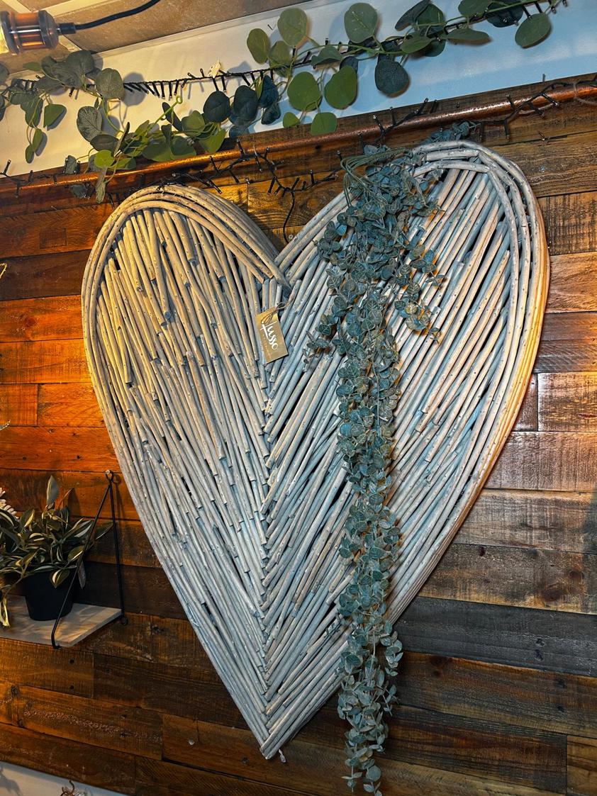 Natural Wicker Wall Heart