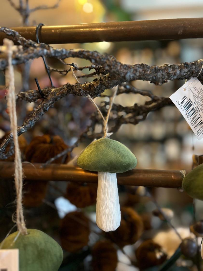 Velvet Hanging Toadstool (Sage)