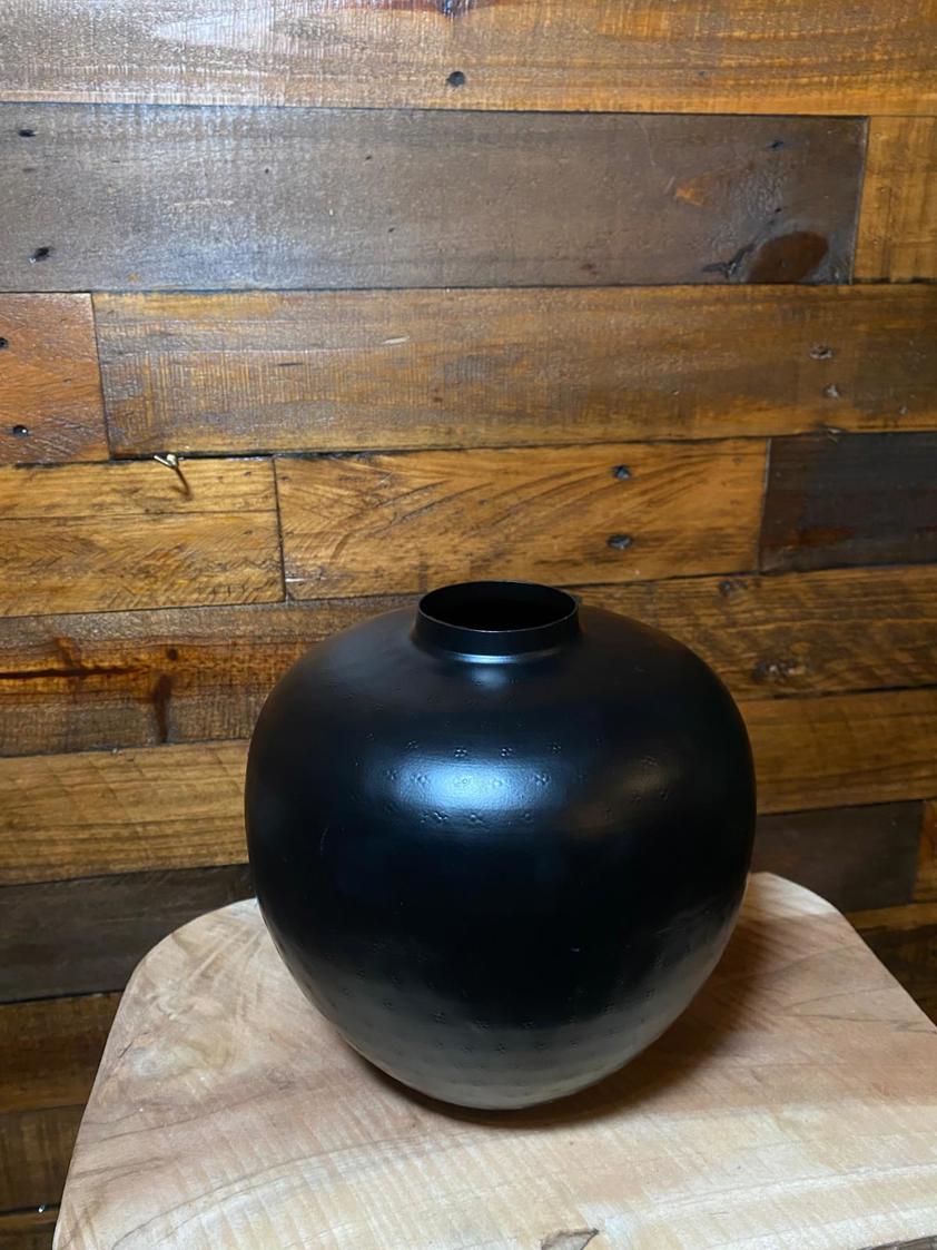 Black Metal Decorative Vase