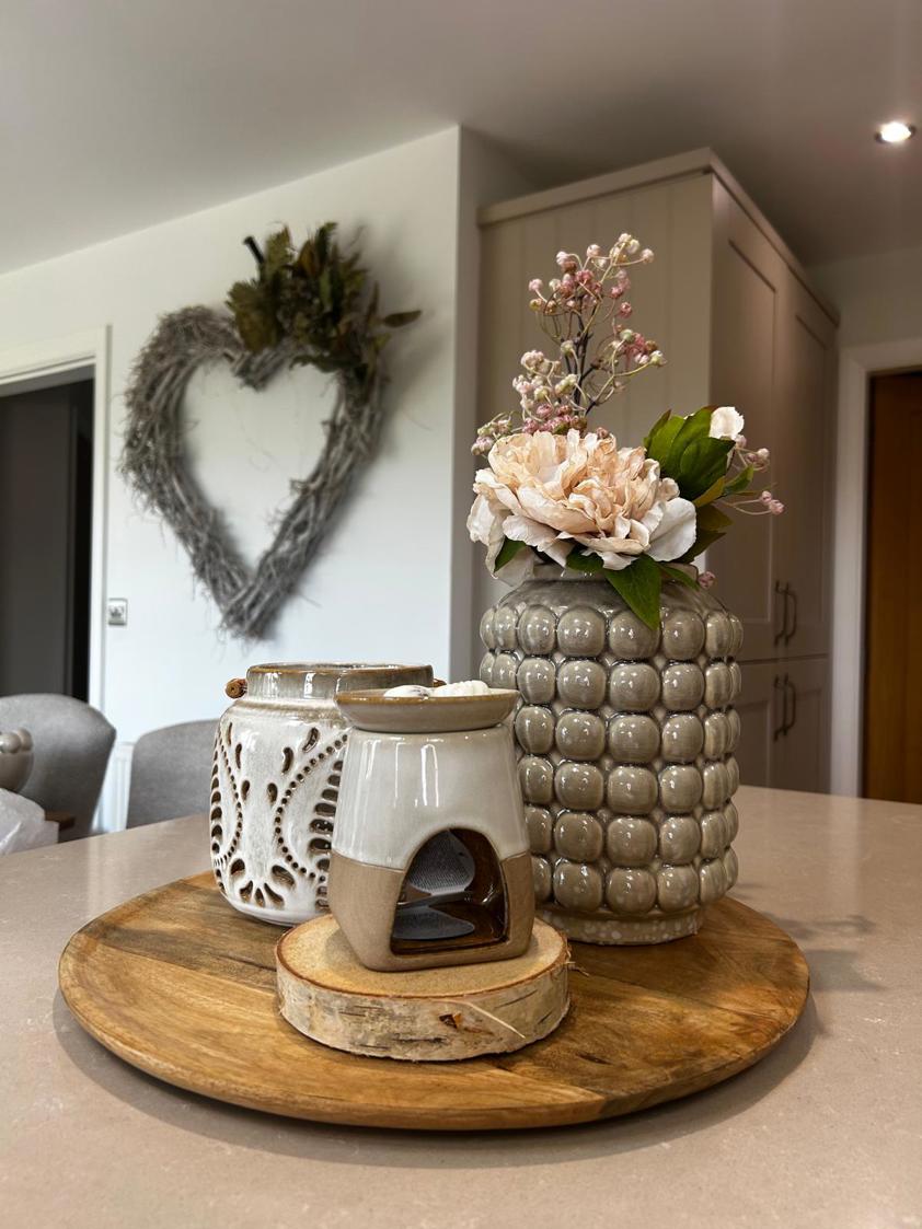 Walnut Finish Wood Plate