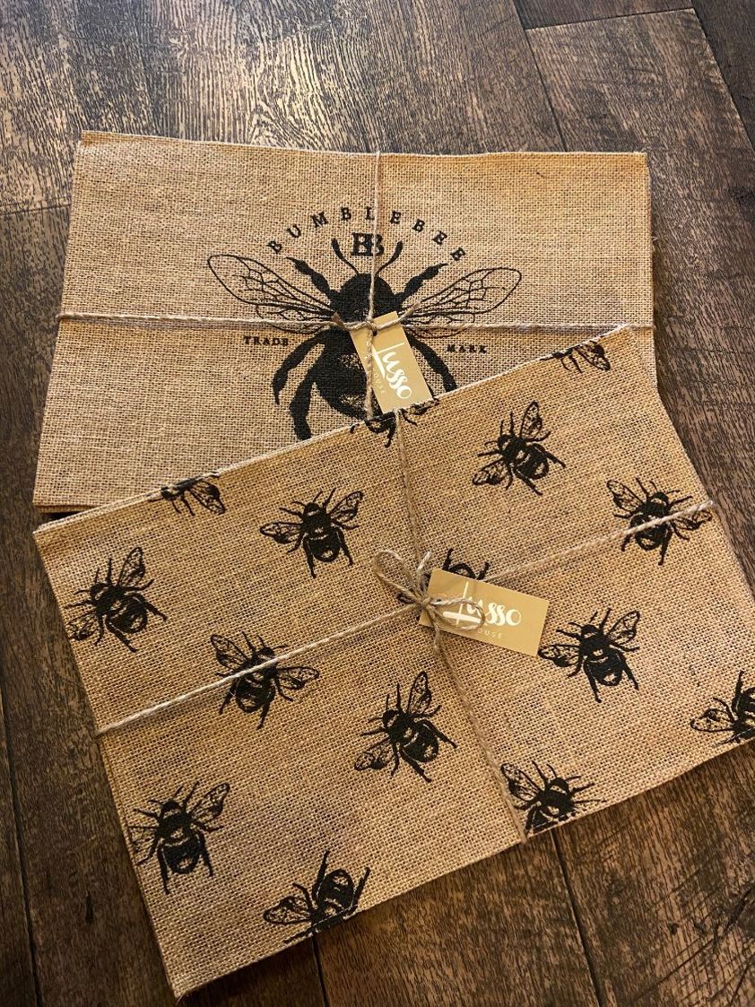 Bee Print Hessian Place Mat pack of Four