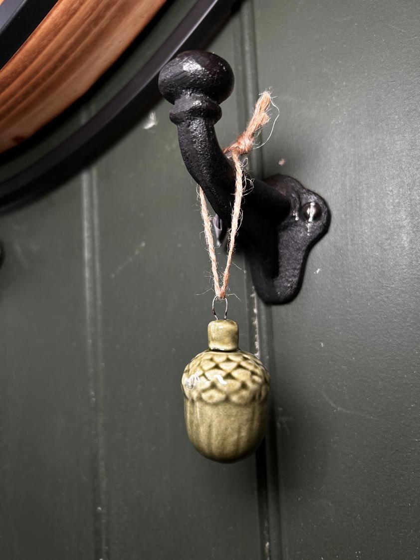 Hanging Green Pinecone Hanger