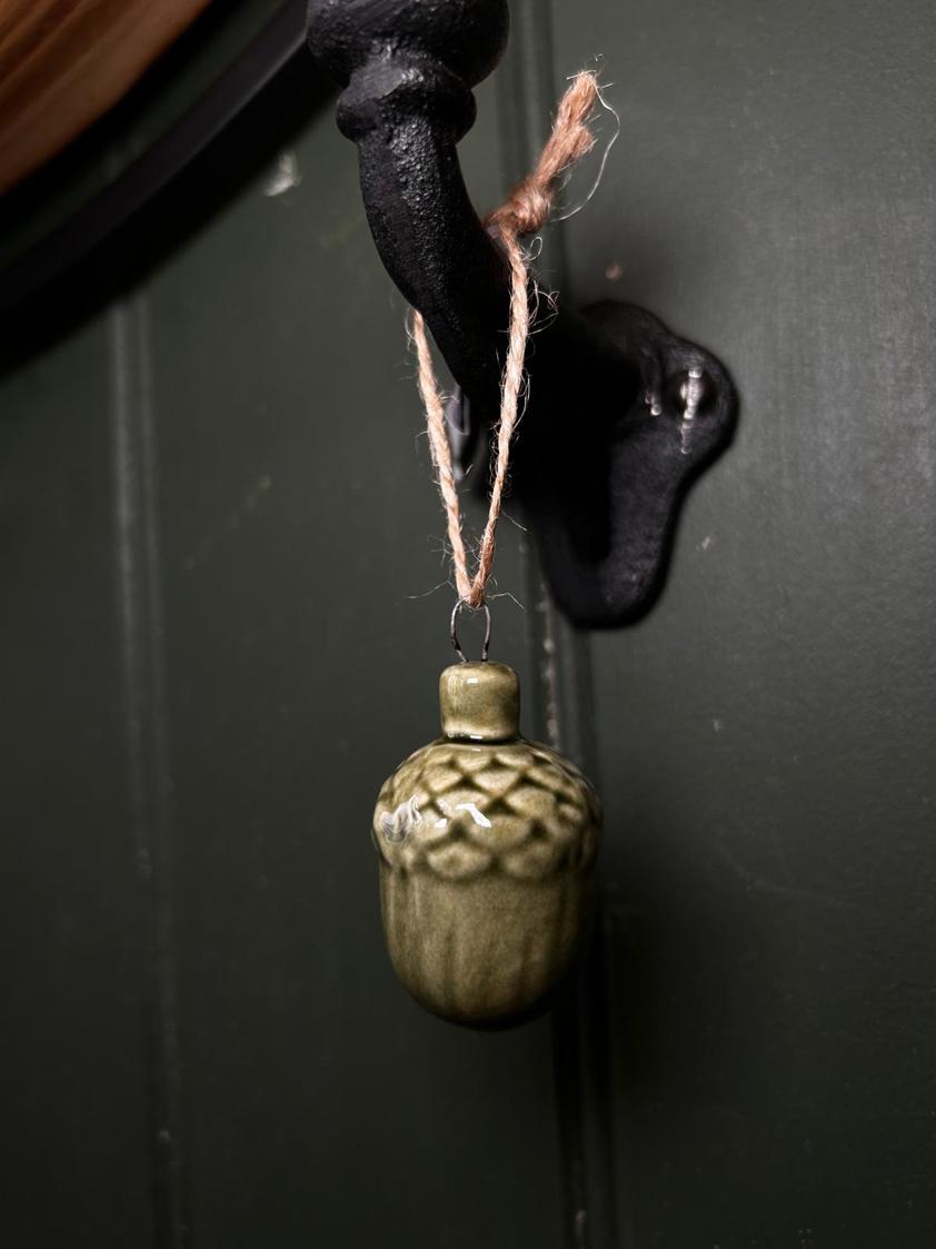 Hanging Green Pinecone Hanger