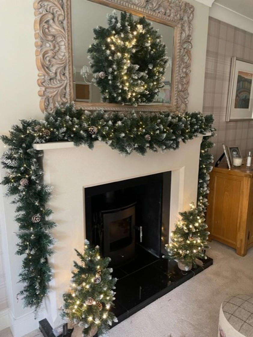 Green Chunky Garland 180cm 150 Tips- Arch