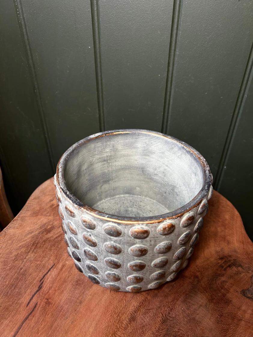 Rustic Dot Gold Detail Plant pot