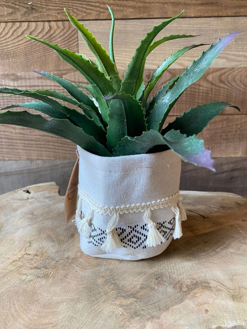 White and Black Cotton Planter with Tassles