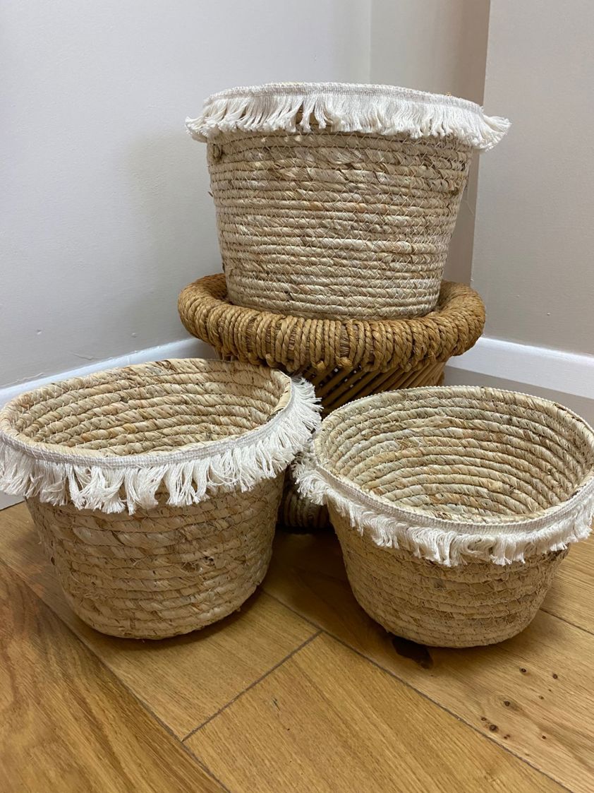 Set of 3 Basket with White Fringes