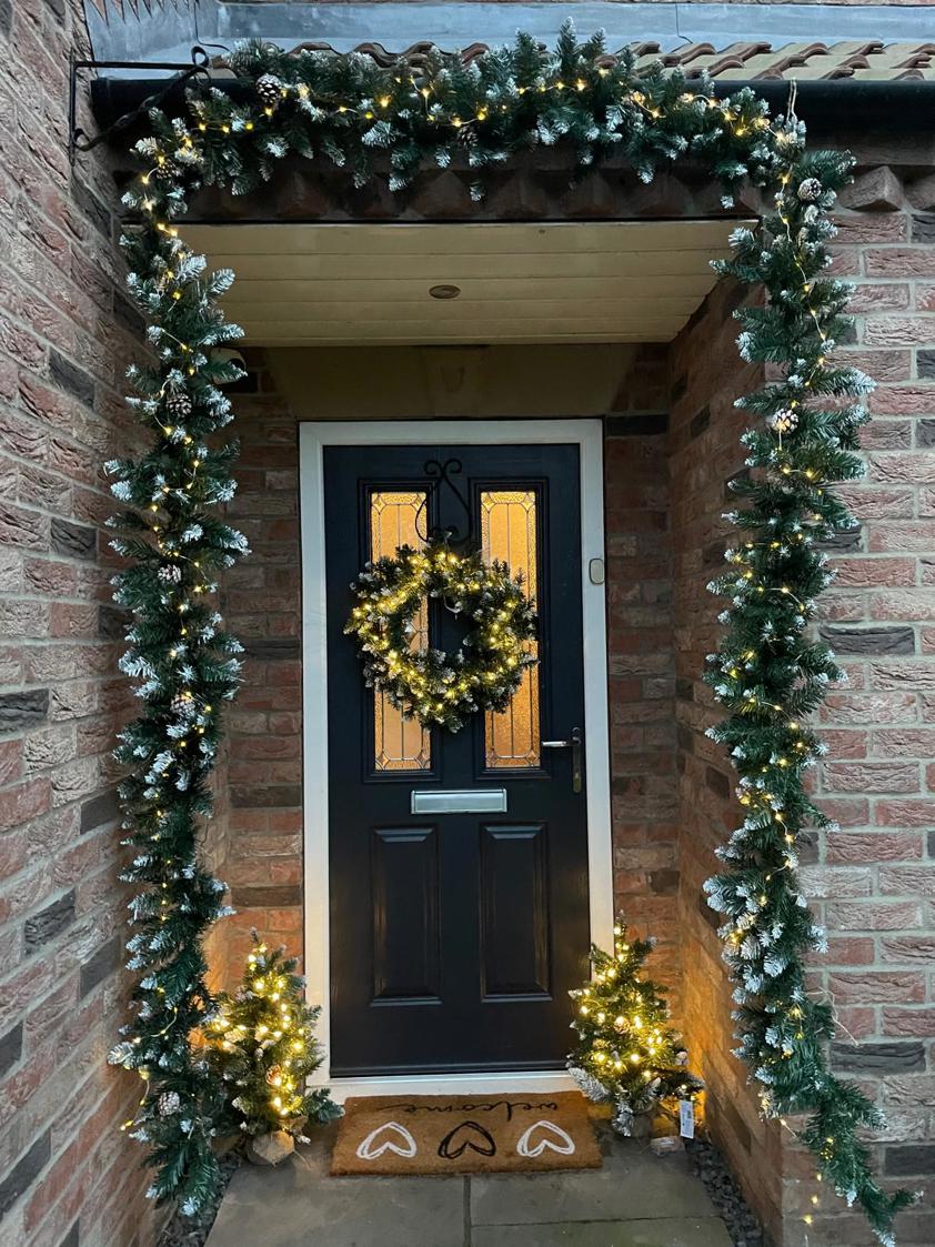 Green Wreath with Snow Tips