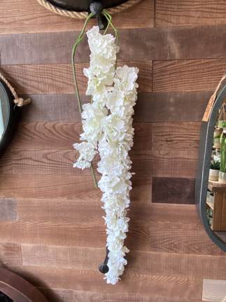  White Flower Hanging Foliage