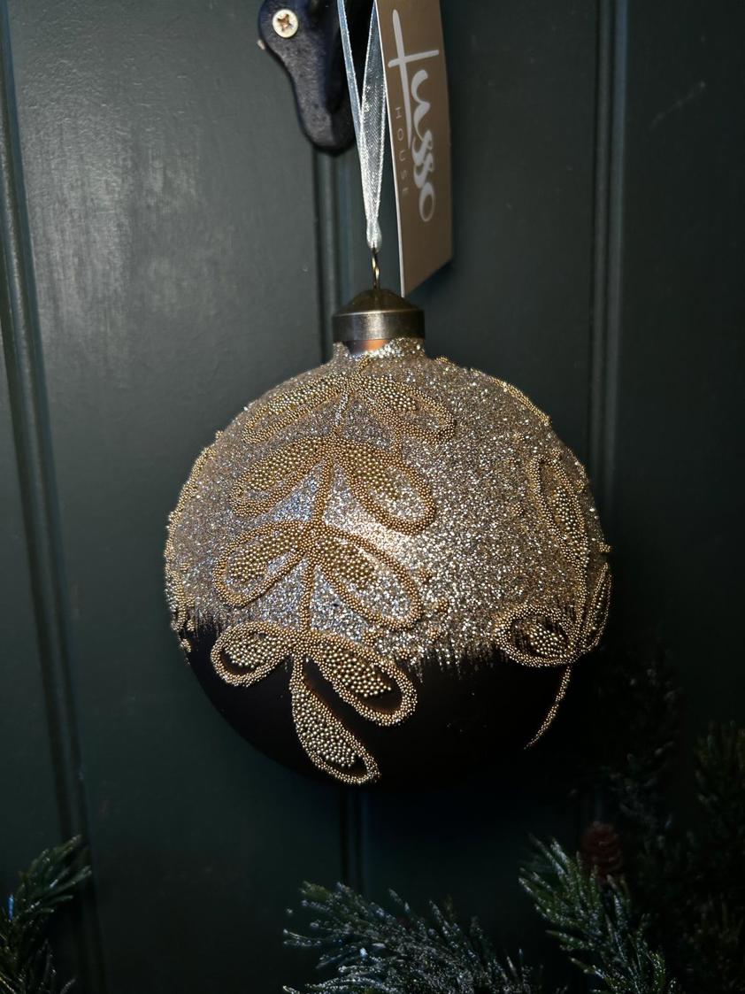 Laurel Leaf Bauble
