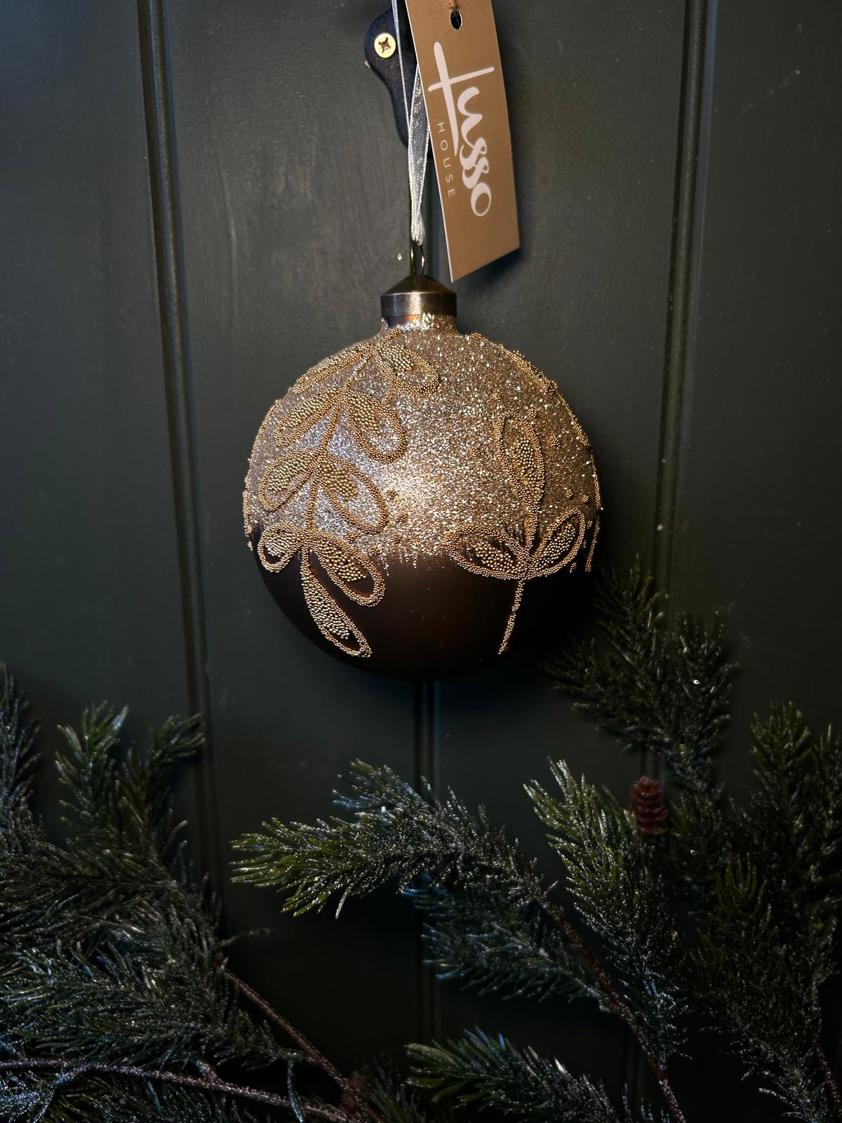 Laurel Leaf Bauble