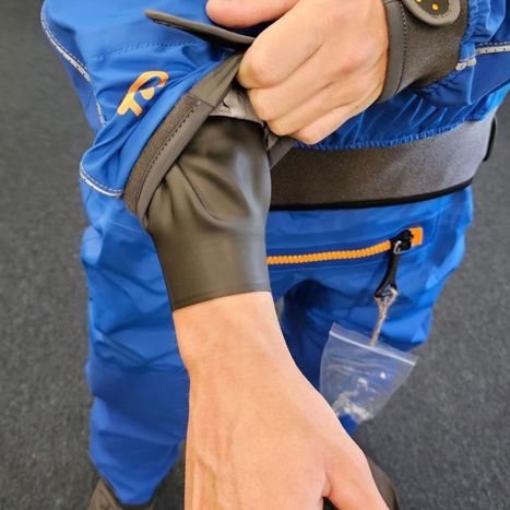 latex wrist seal on a mens atom dry suit