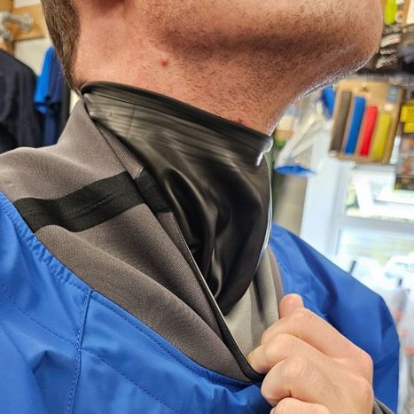 Latex neck seal on an Atom dry suit