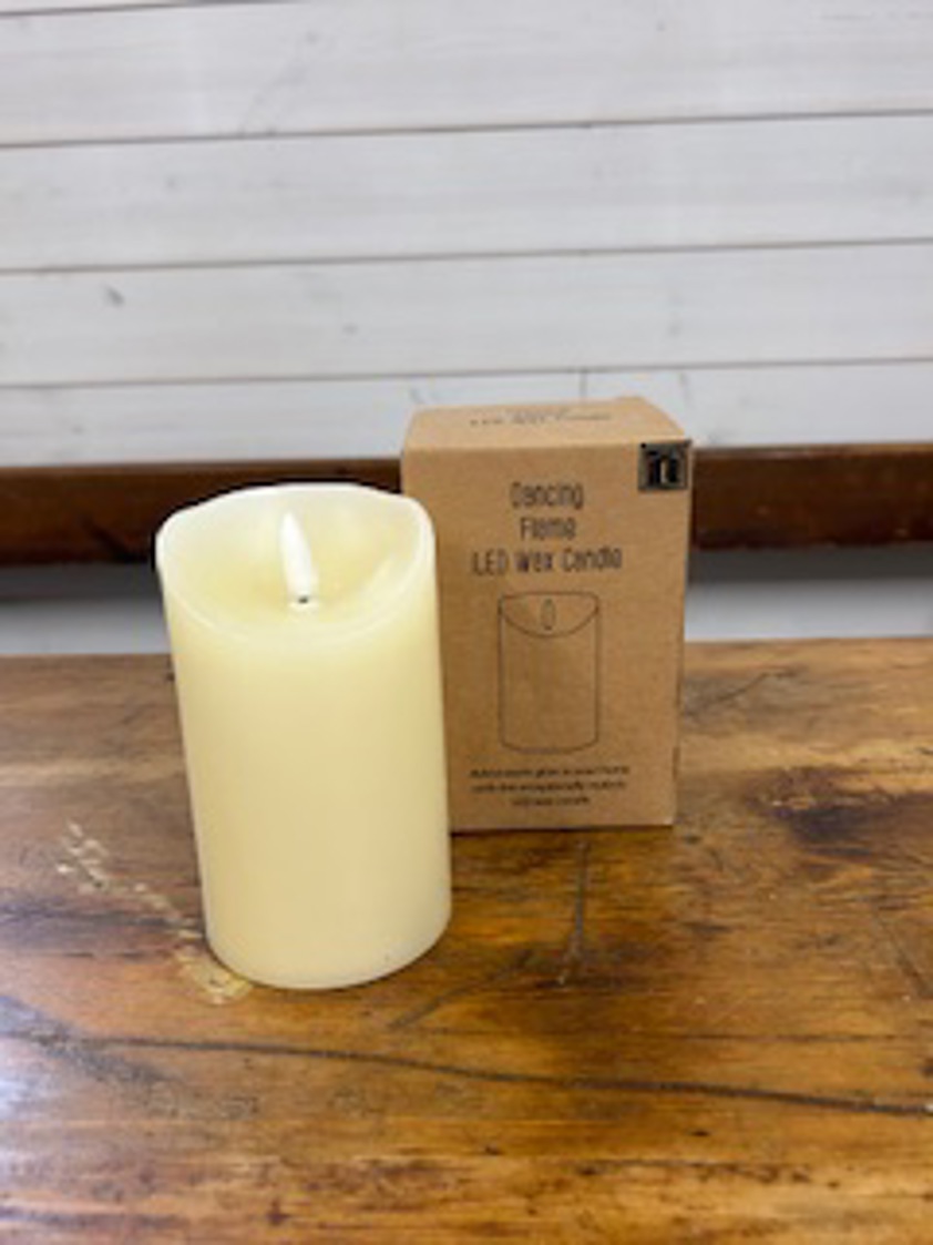 Dancing flame LED wax candle