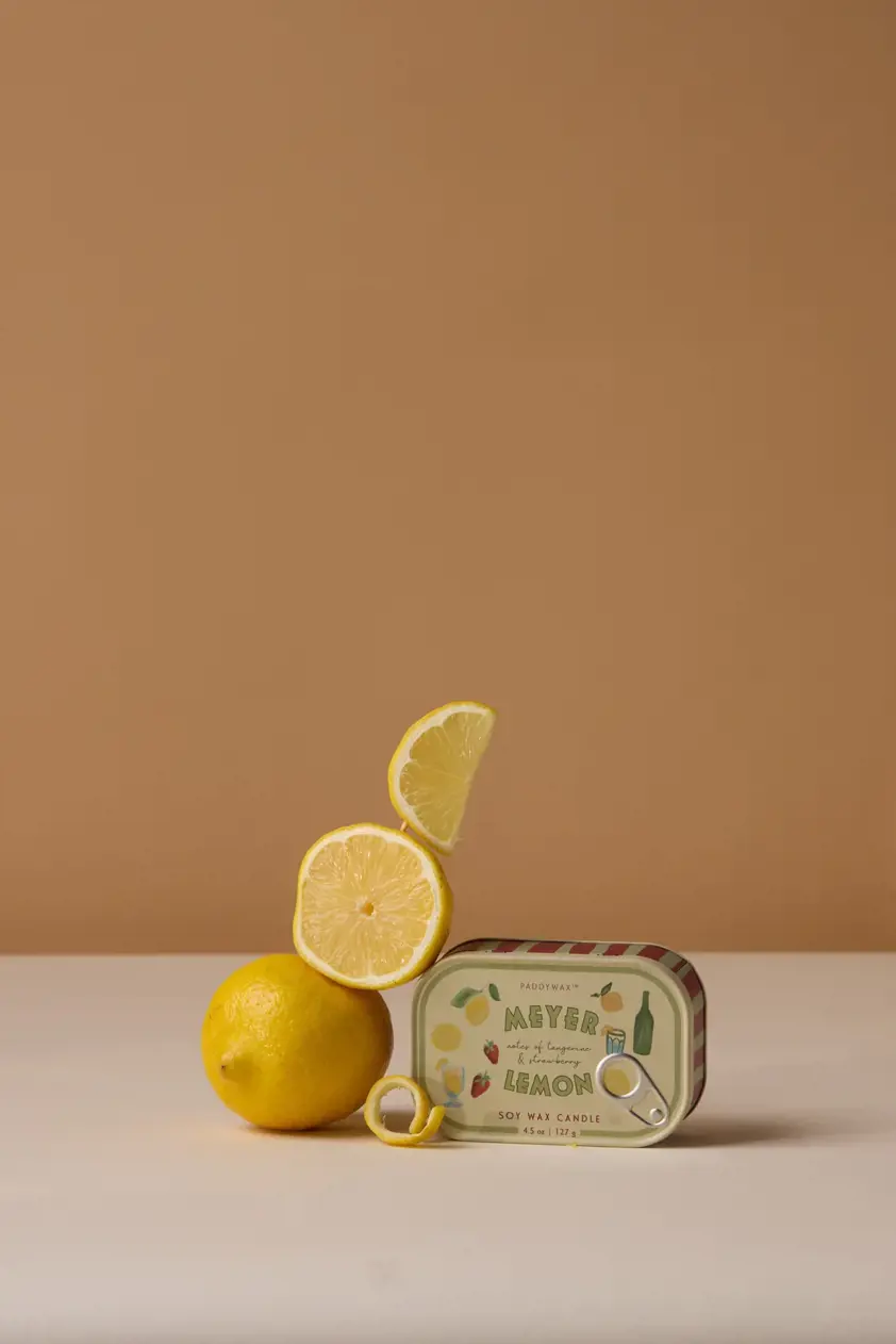 Bistro 4.5oz/127g Lemon Printed Tin Candle - Meyer Lemon