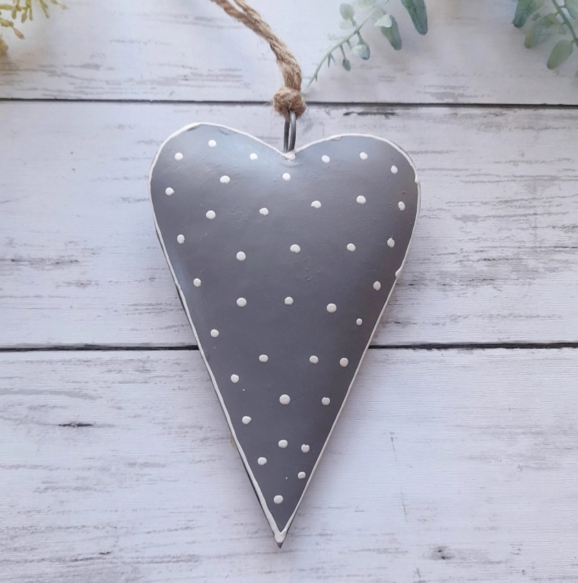 Dotty Grey Heart Sml