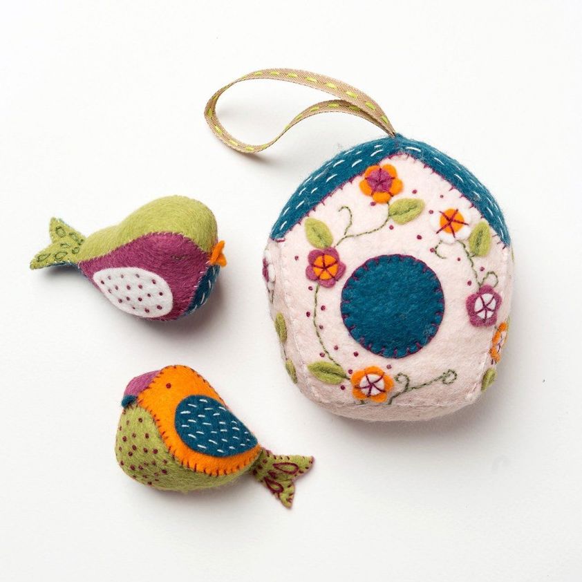 Birdhouse + 2 Birds Embroidery Kit