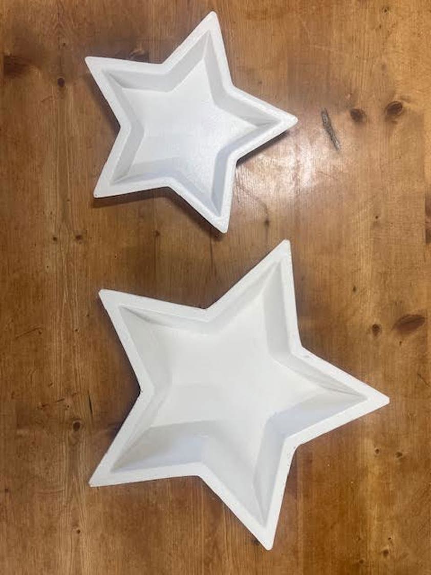 Grey Wooden Star dishes white or grey