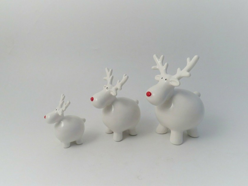 Small Fat Reindeer Standing 6.4x8cm