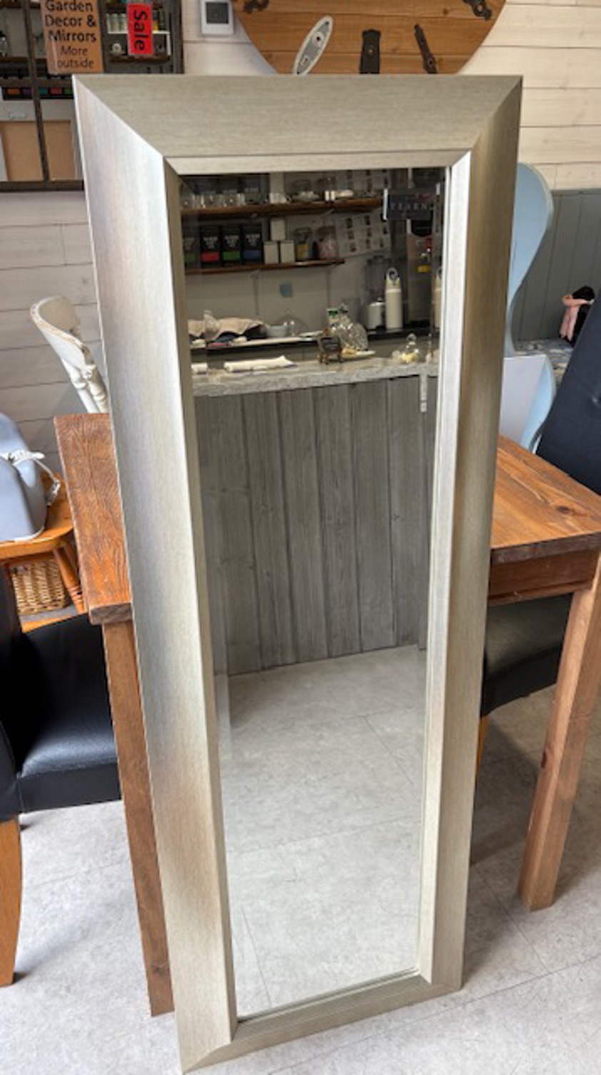 Smooth Edge Mirror