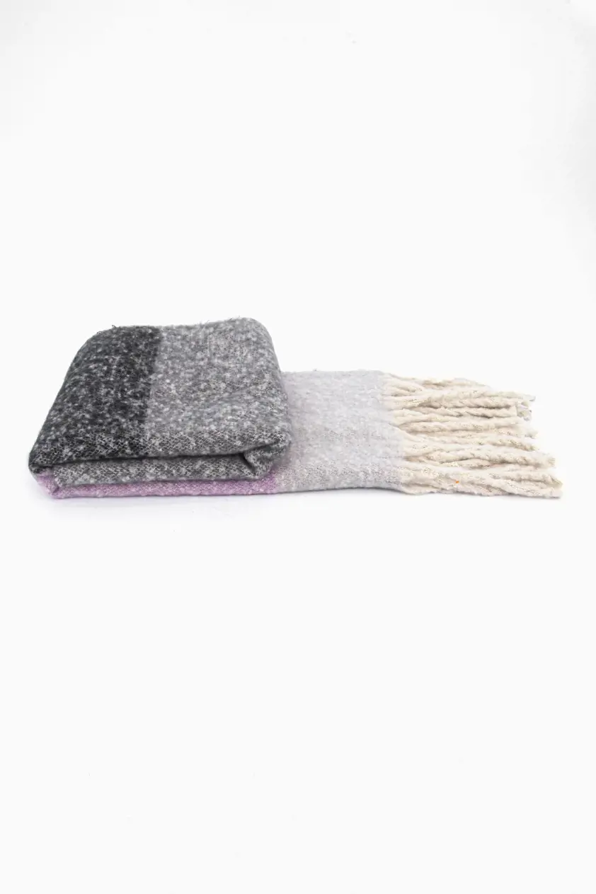 Isa Heavyweight Scarf Grey Colour Block