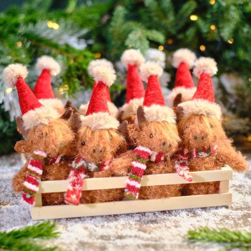 Christmas Dressed Highland Cow Hangers 2 Asstd Designs