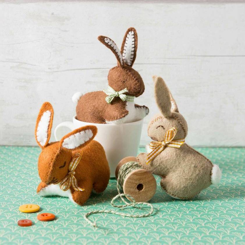 Bunnies Felt Embroidery Kit