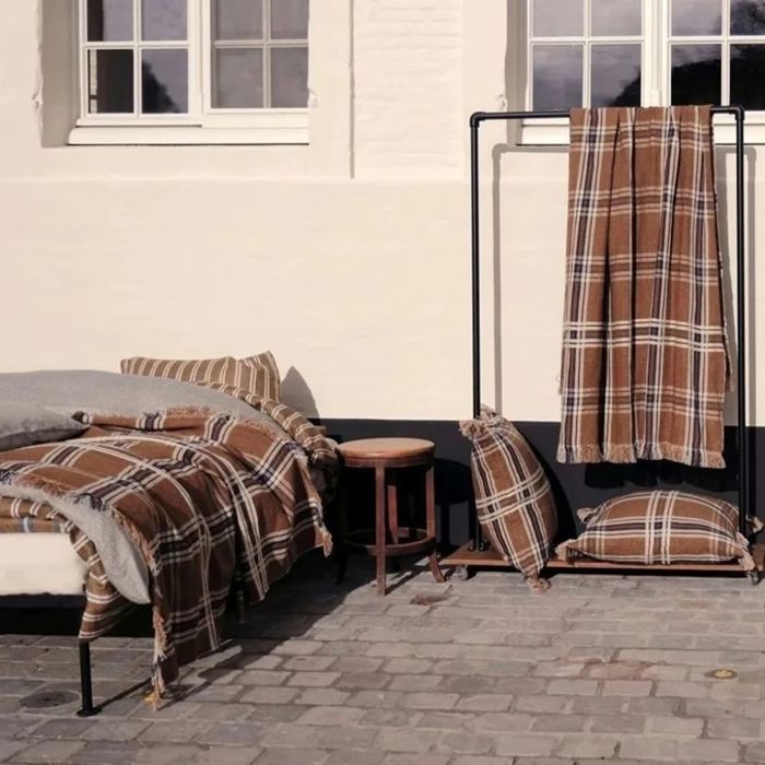 Cushions & Throws
