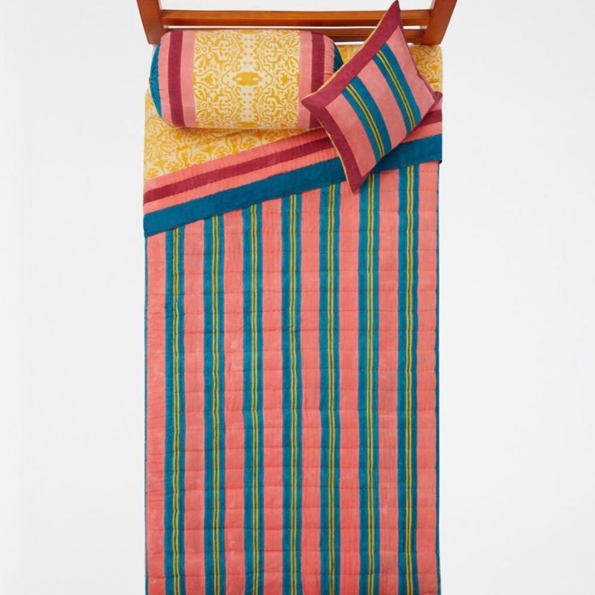 Damask Design Gold Lisa Corti Reversible Quilts 180 x 270 cm