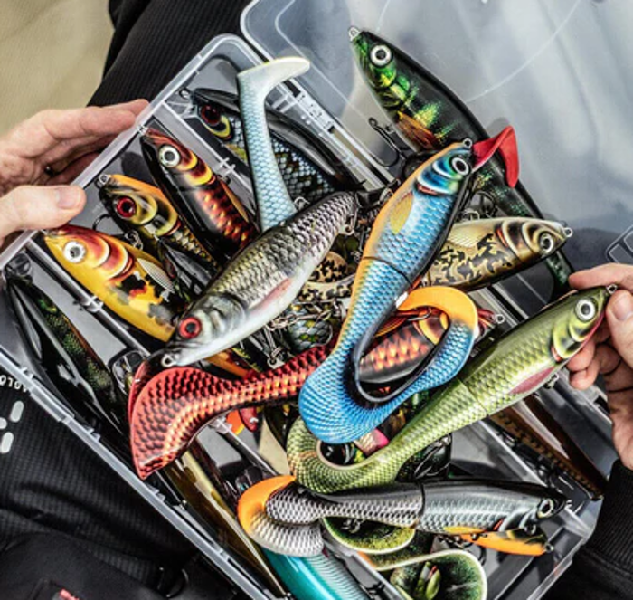 Pike Jerkbaits, Lures & Spinners