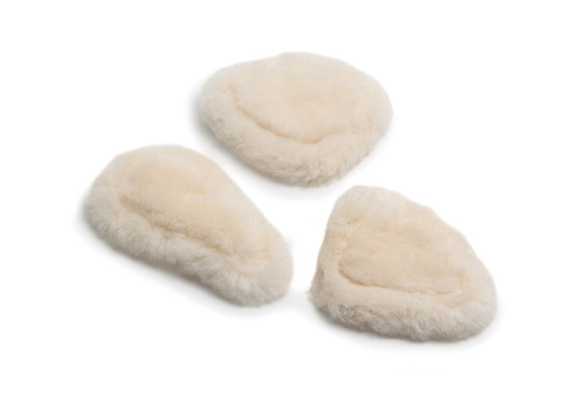 White Sheepskin Pad for 5 Point Breastplate