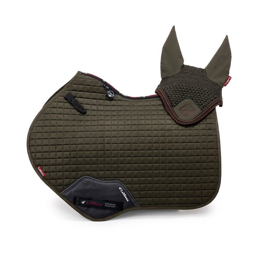 Navy/Cranberry LeMieux Close Contact Suede Saddlecloth