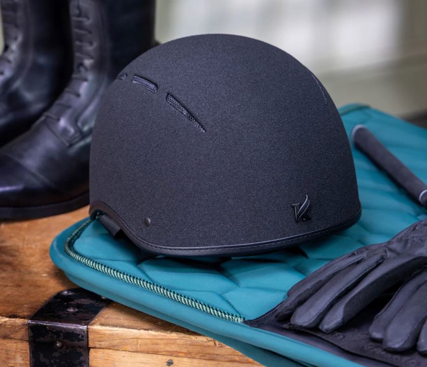 Black Karben Icon Jockey Skull - Young Rider