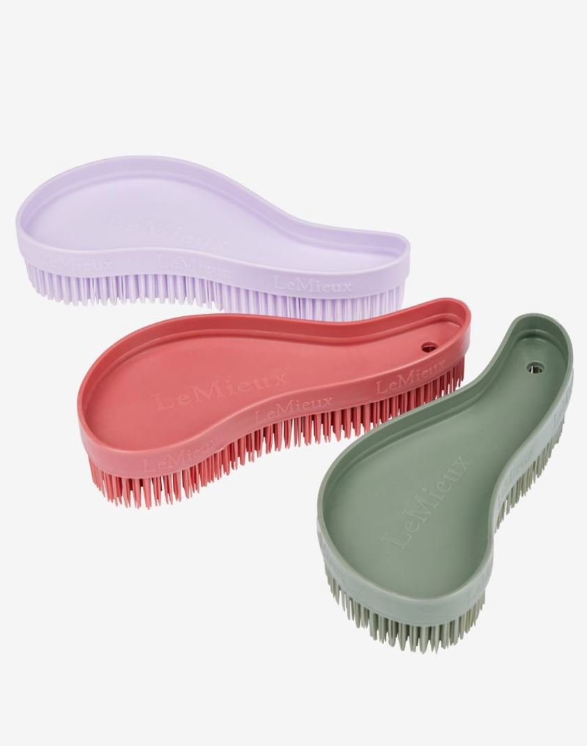 Cranberry LeMieux Wizard Brush