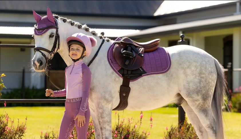 Fondant LeMieux Mini Double Pom Hat Silk