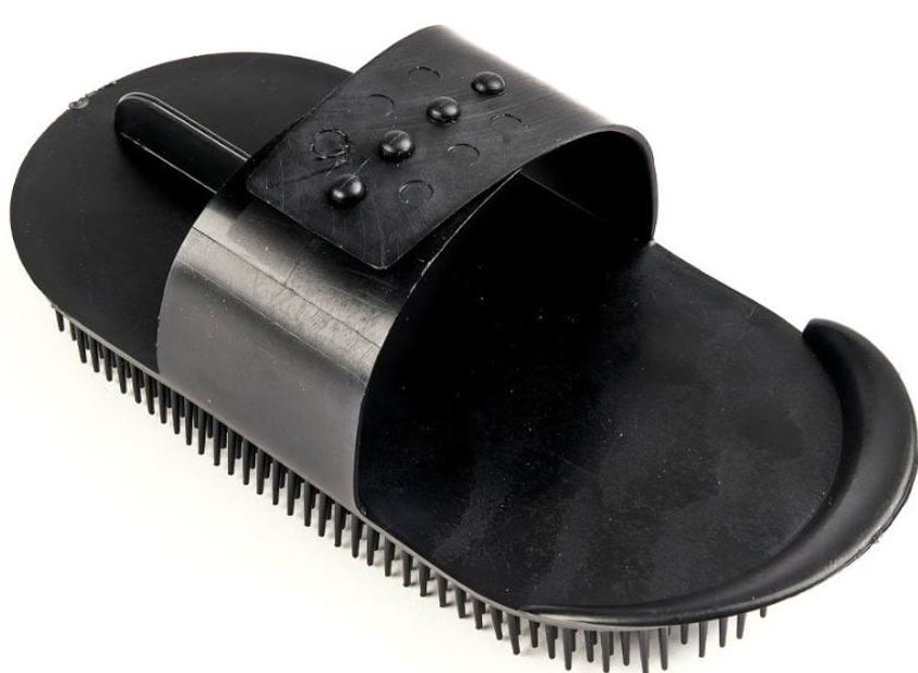 Black Shires Plastic Curry Comb