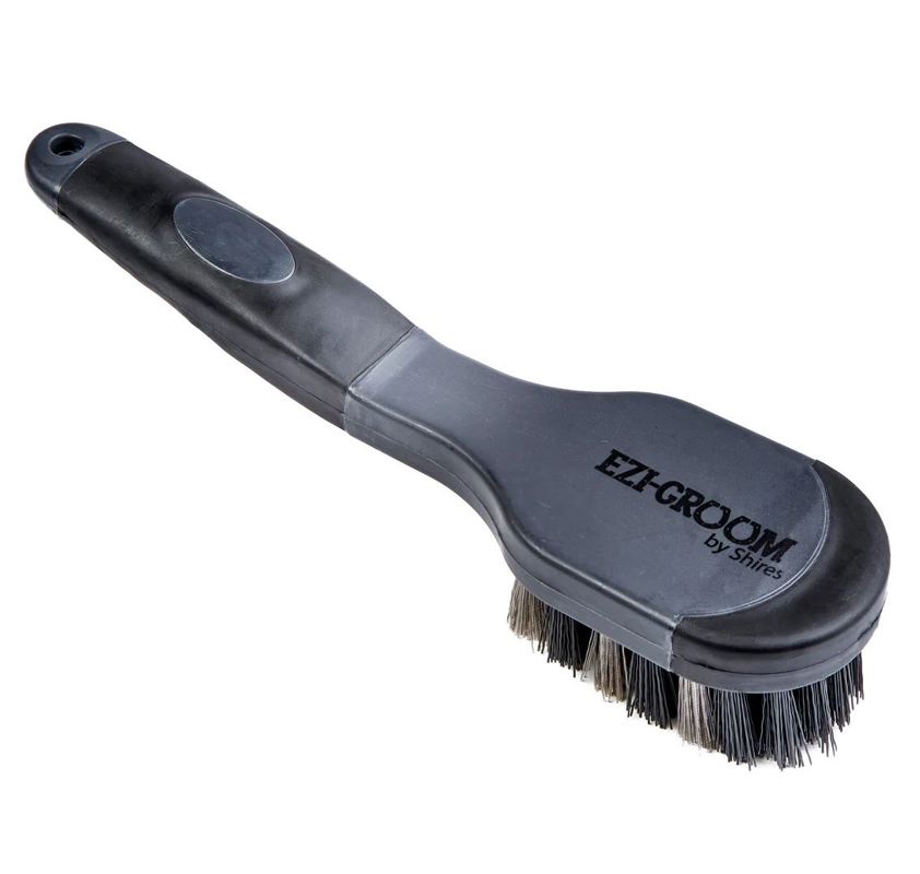 Black Ezi-Groom Bucket Brush
